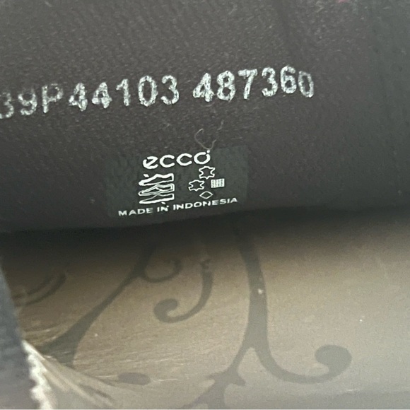 Ecco Slip On Black Leather Loafers For Women Sz 39 EU // 8 US - Picture 12 of 16